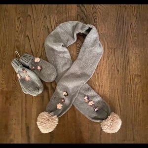 Floral Applique Mittens with matching scarf